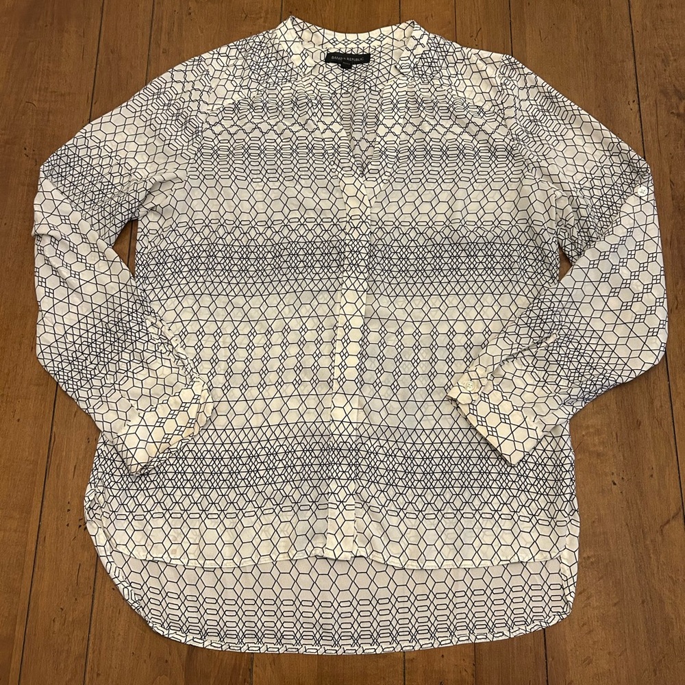 Banana Republic - Women's Ivory Geometric Blouse - Medium